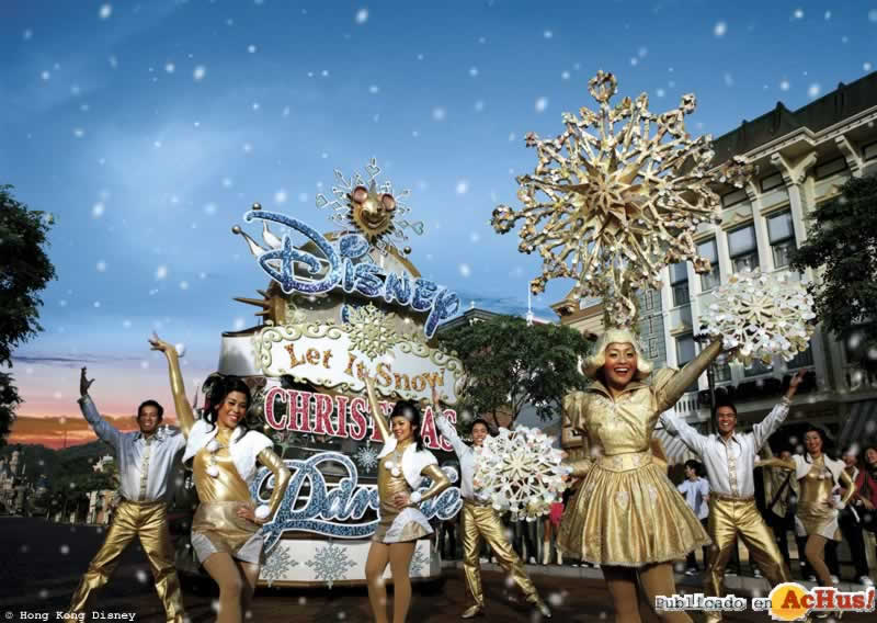 Imagen de Hong Kong Disneyland Resort  Let It Snow Christmas Parade